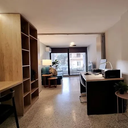 μπροστά στη πλατεία ναυαρίνου/τσιμισκη Appartement