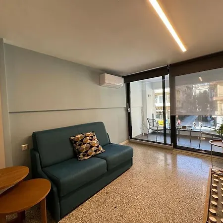 Appartement μπροστά στη πλατεία ναυαρίνου/τσιμισκη *