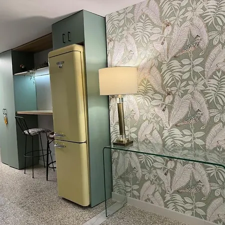 μπροστά στη πλατεία ναυαρίνου/τσιμισκη Apartment Thessaloniki