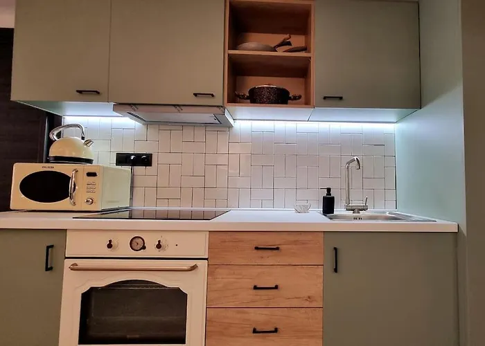 μπροστά στη πλατεία ναυαρίνου/τσιμισκη 公寓 塞萨洛尼基