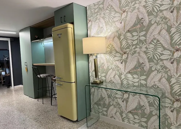 μπροστά στη πλατεία ναυαρίνου/τσιμισκη 公寓 塞萨洛尼基